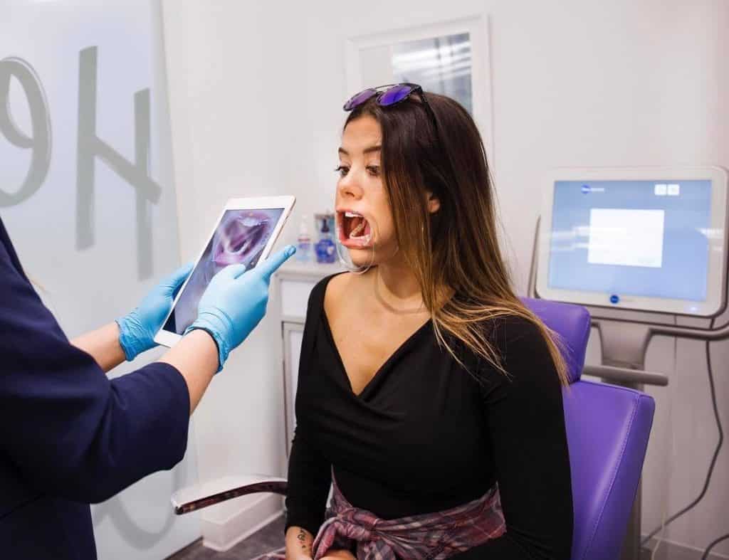 Invisible teeth Aligner